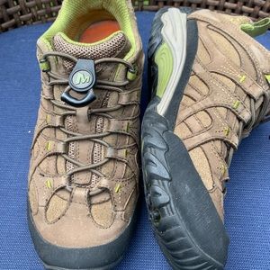 Women’s Merrill Hiking Boots